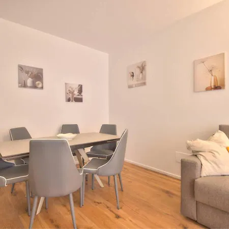 Salvia Flexyrent Ac Apartman *